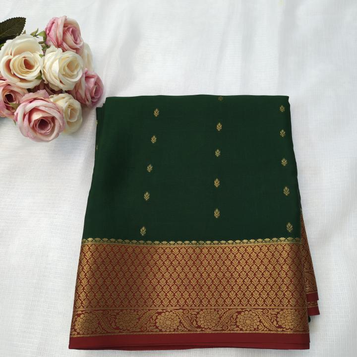 Bottle Green & Red Dual‑Tone Saree